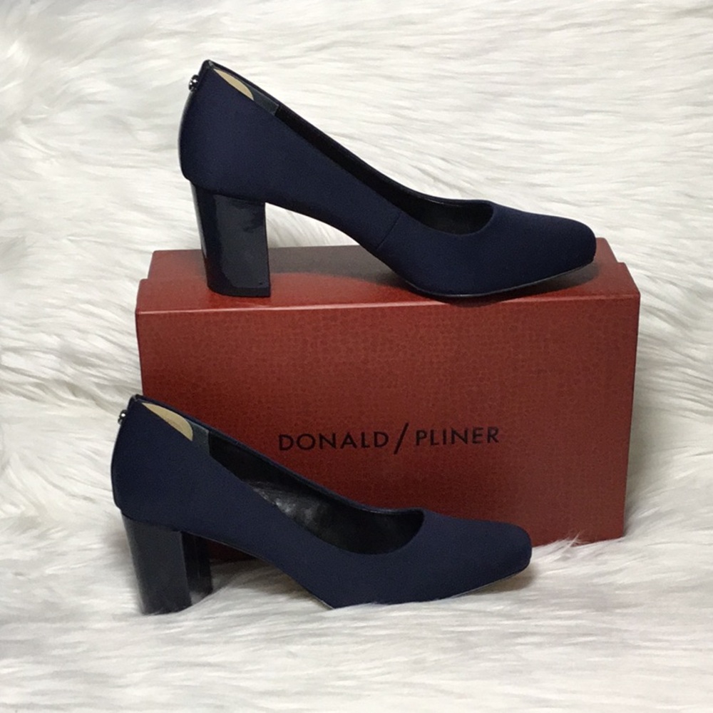Donald Pliner Parris-D Block Heel Pump, Navy, 9M